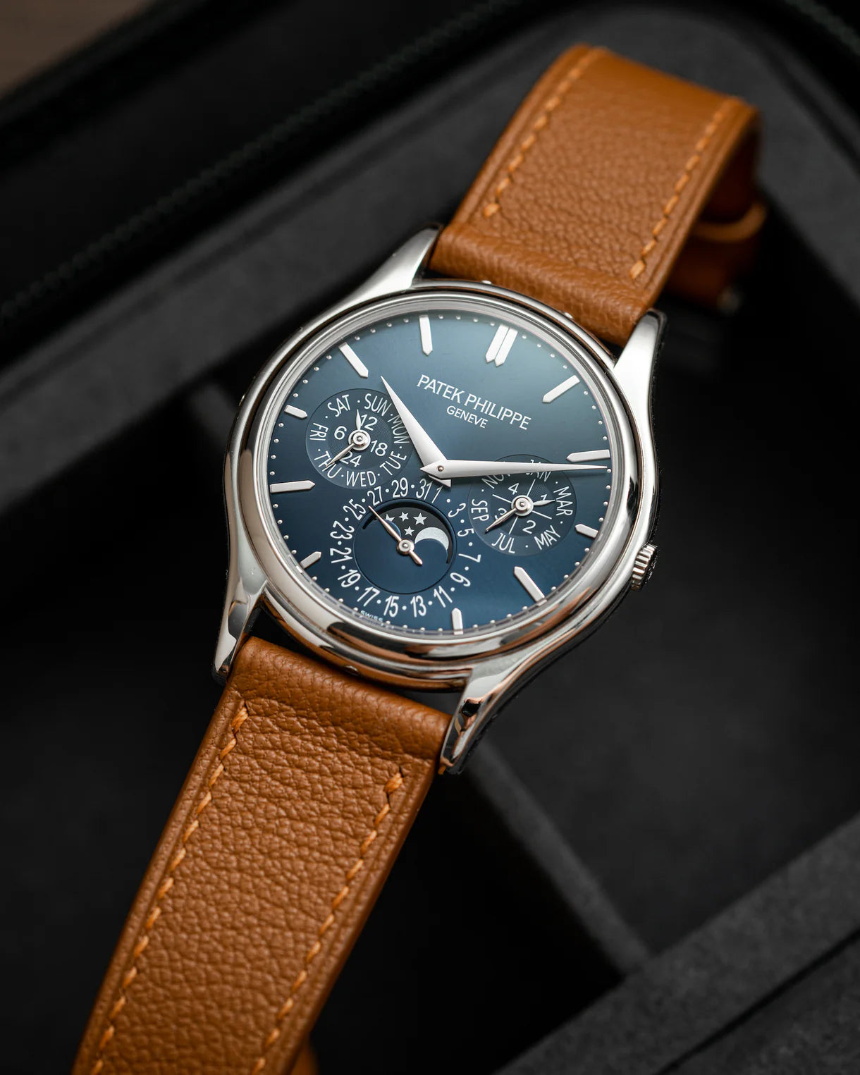 Chevre Slim Strap Gold