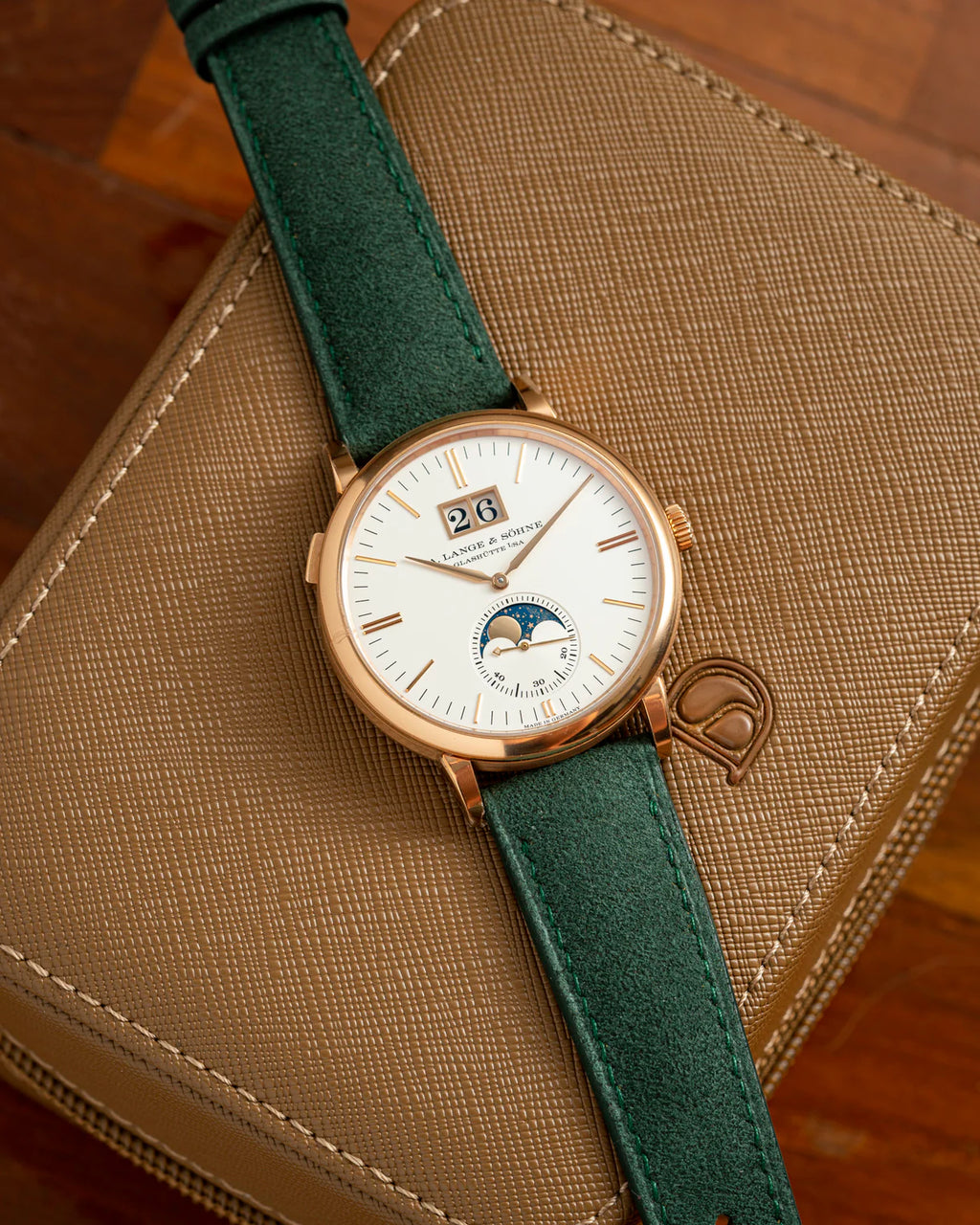Alcantara Signature Strap Yeşil