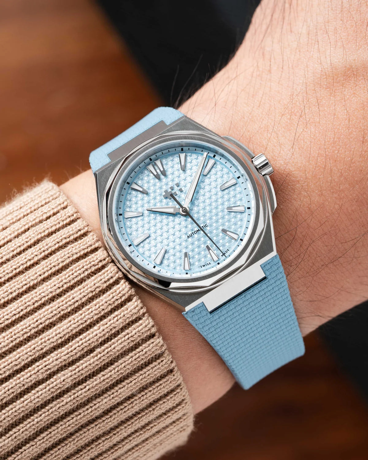 Delugs Christopher Ward The Twelve Entegre Sailcloth Kauçuk Kayış
