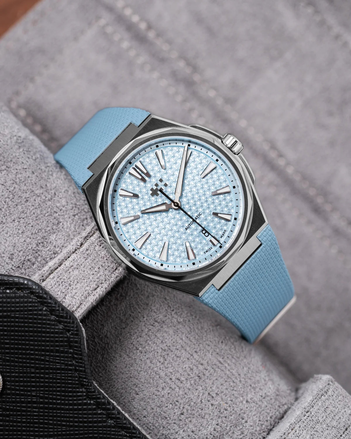 Delugs Christopher Ward The Twelve Entegre Sailcloth Kauçuk Kayış