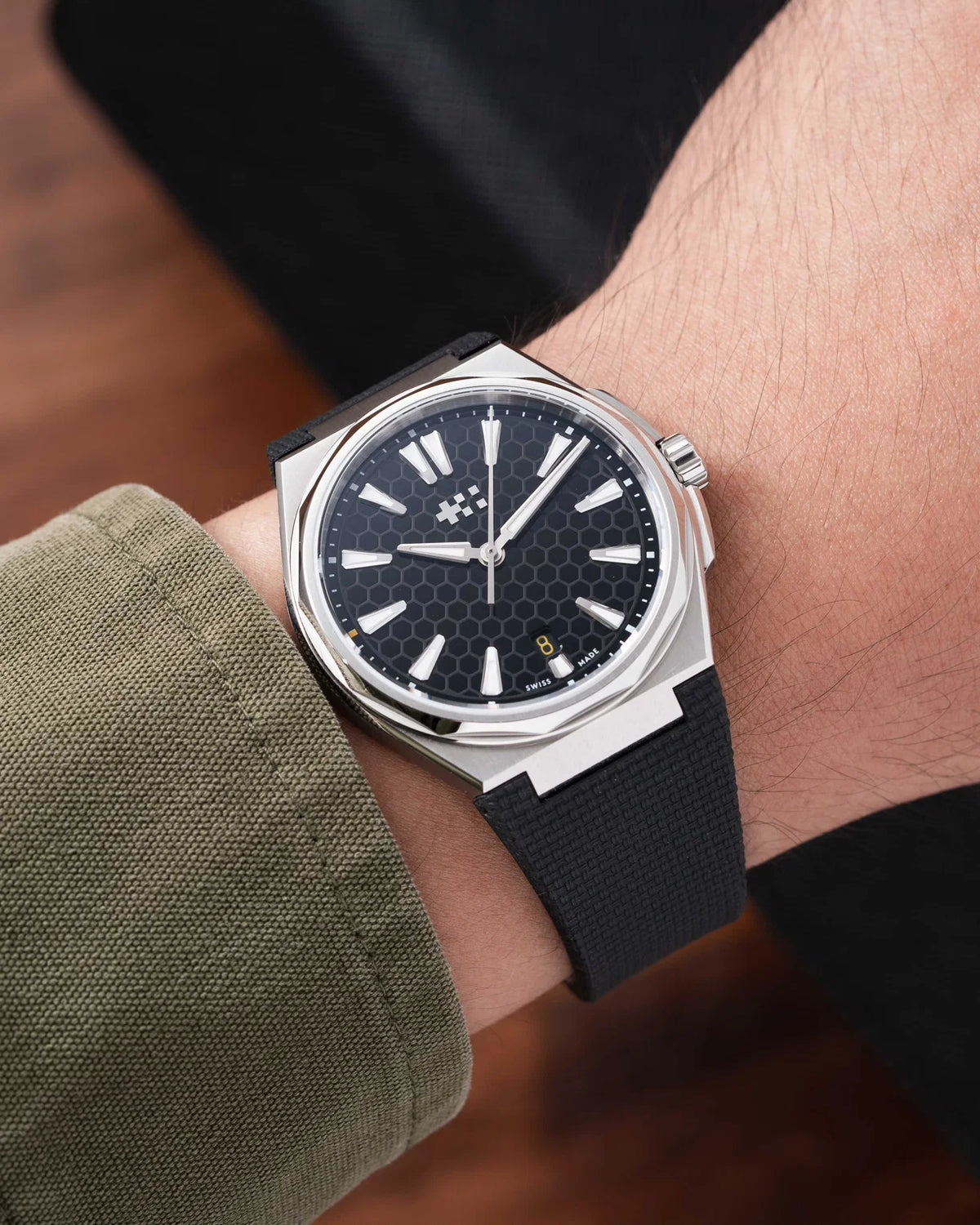 Delugs Christopher Ward The Twelve Entegre Sailcloth Kauçuk Kayış