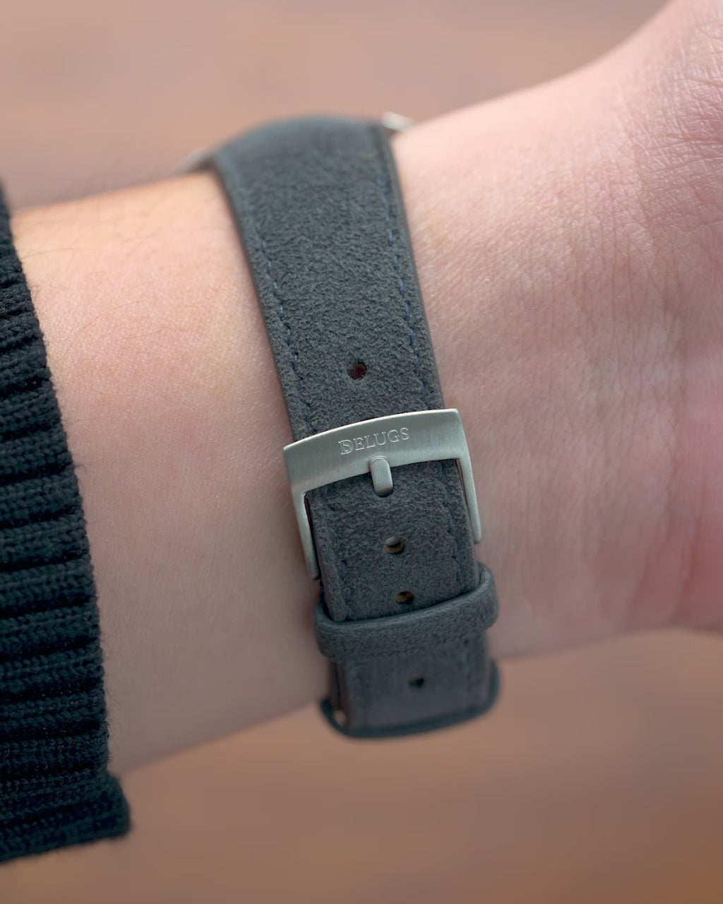 Alcantara Signature Strap Gri